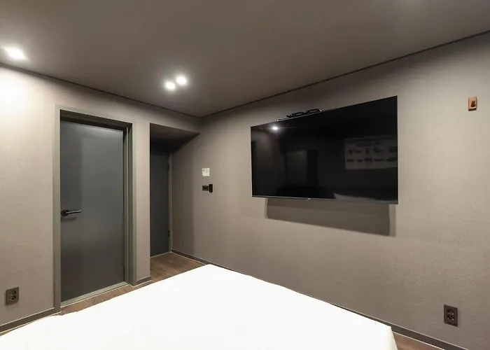 Aank Yeongdeungpo Hotel